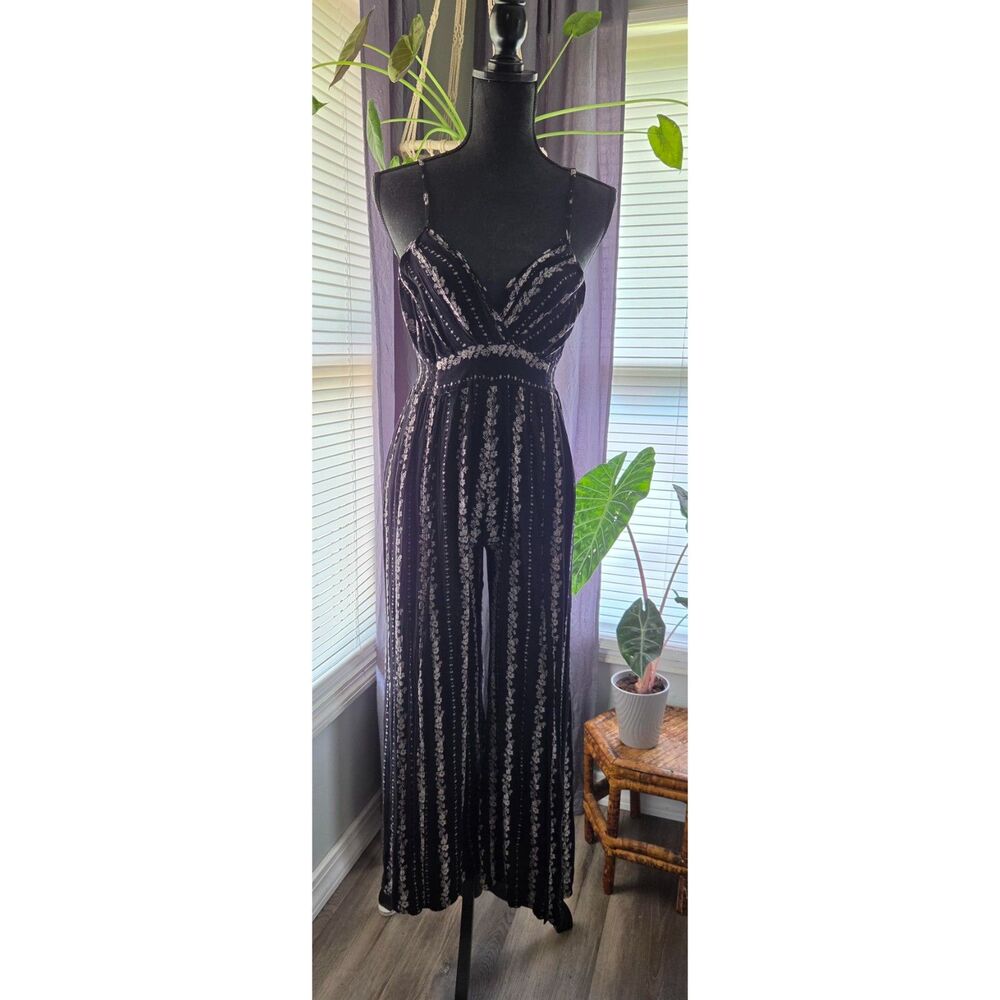 Angie Black & White Floral Print Wide-Leg Jumpsuit-size small